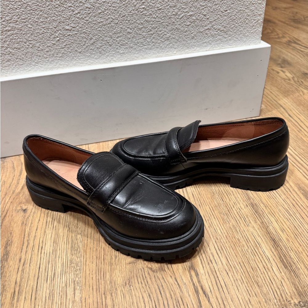 Madewell Black Leather Chunky Lug Sole Loafers Women’s Size 7